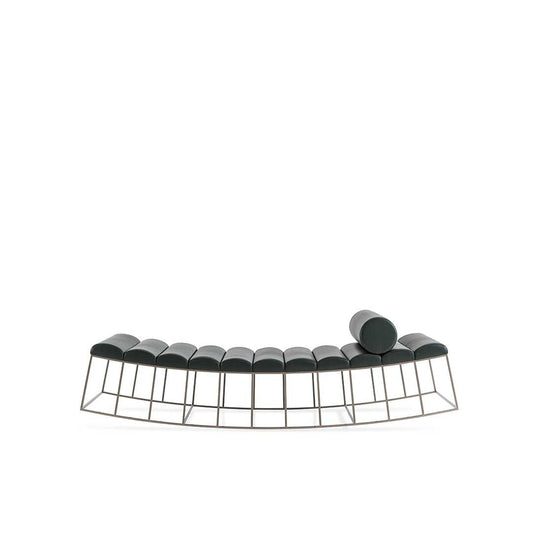 luxence-luxury-living-mille-chaise-lounge-front