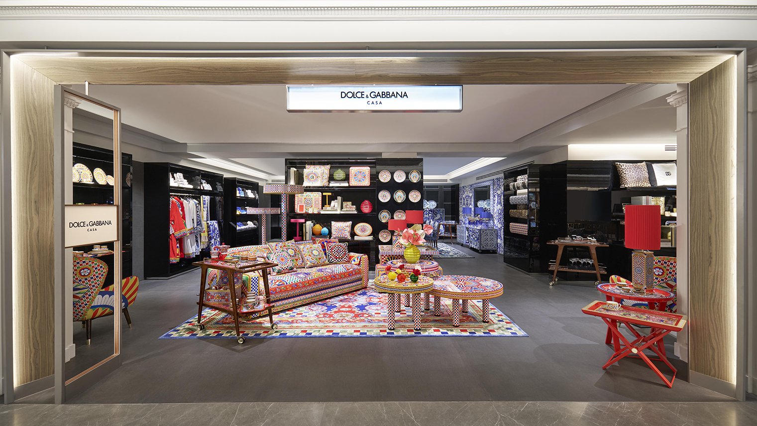 Dolce Gabbana Casa Corner In Harrods Londra Luxury Living Group