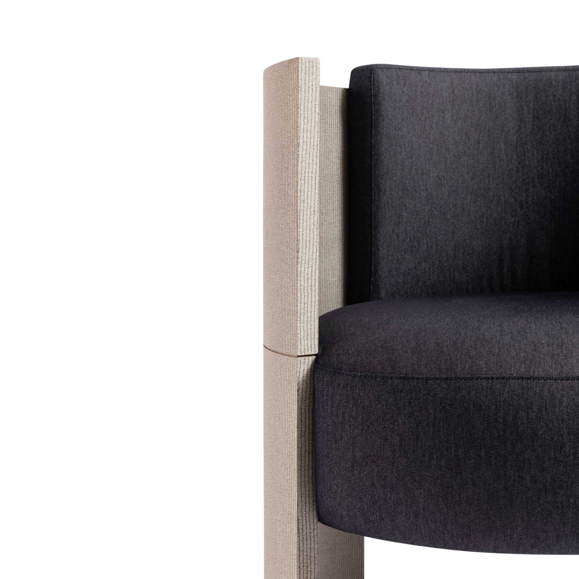 Mono armchair