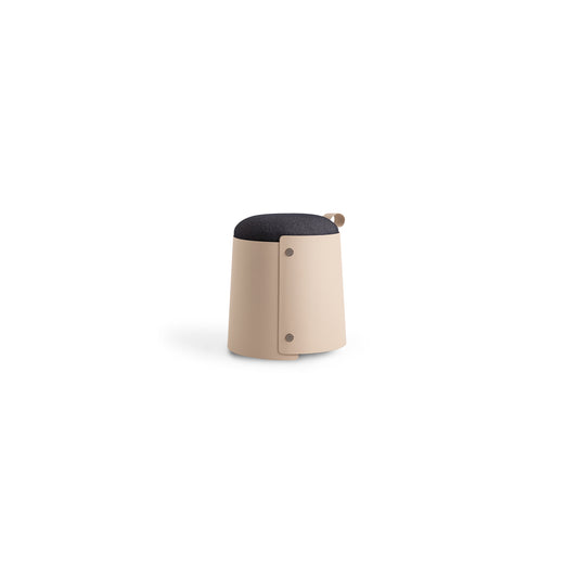 Hug pouf