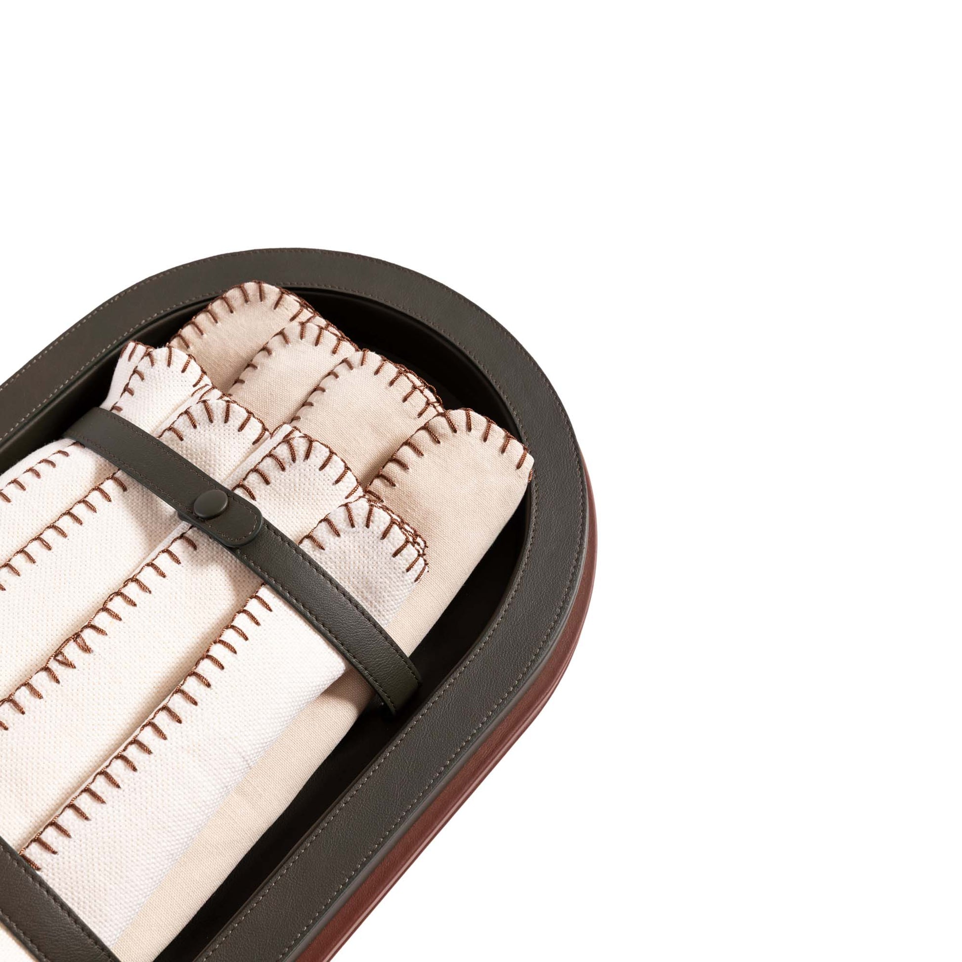 Bentley Home - Hyde placemat with napkins_detail