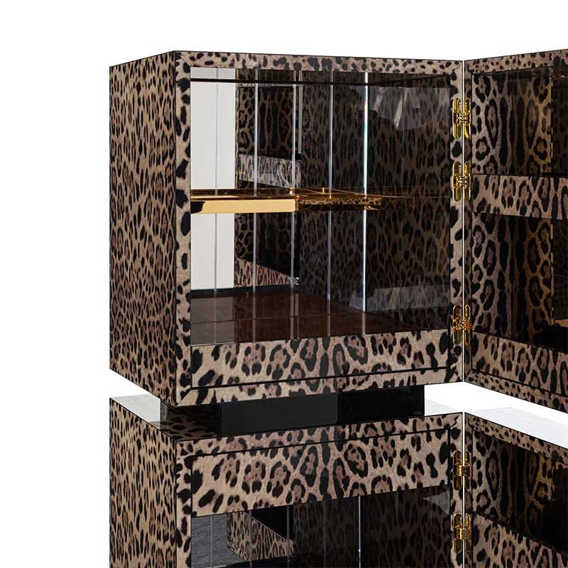 dolce-gabbana-casa-cupido-bar-cabinet-leopardo-detail