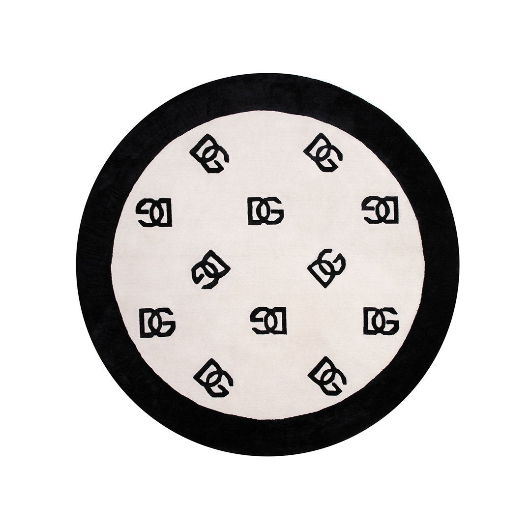dolce-gabbana-casa-gg-logo-rug-whiteblack-black-frame-oval-2