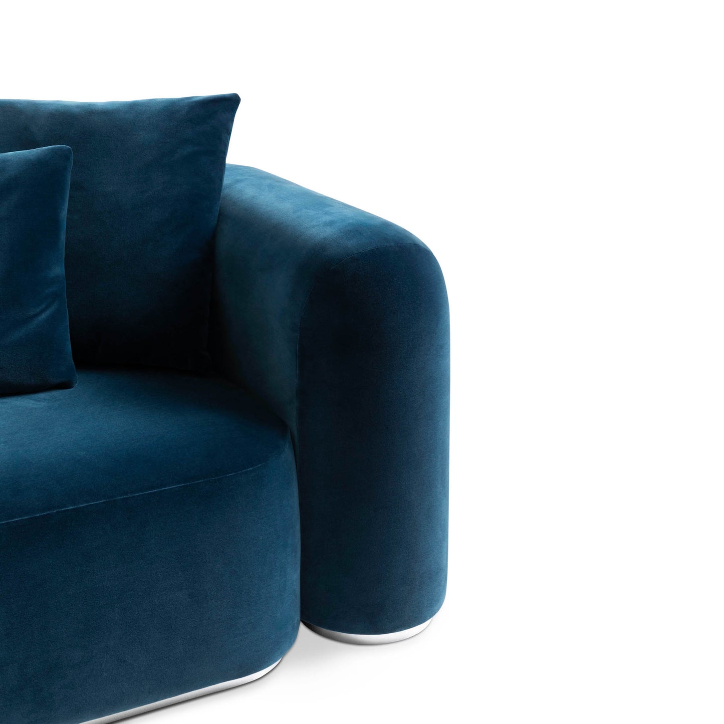 Moss Linear sectional sofa detail by Dolce&Gabbana Casa