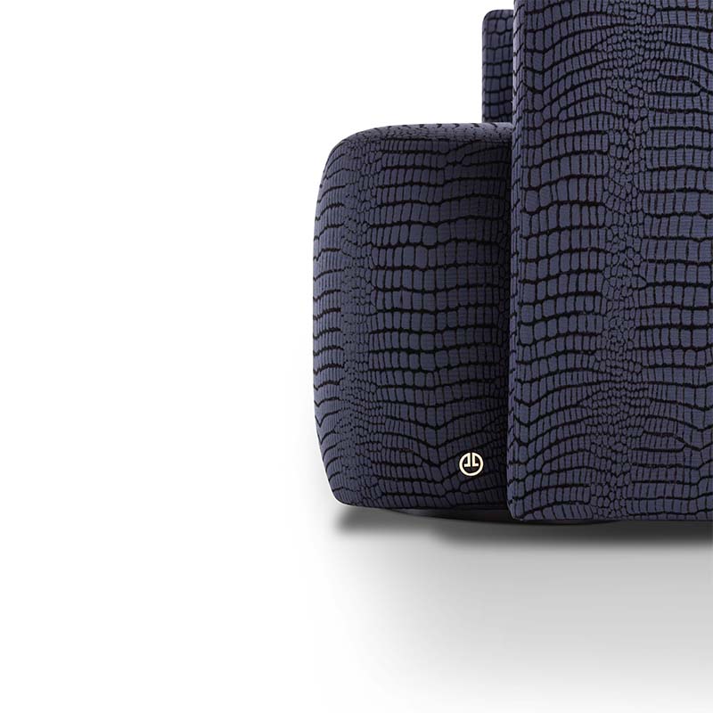 luxence-luxury-living-ginger-armchair-croco-detail-logo