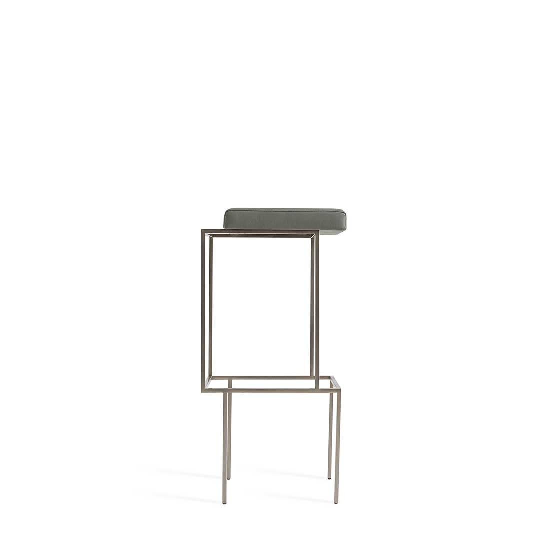 luxence-luxury-living-mille-bar-stool-lateral-b