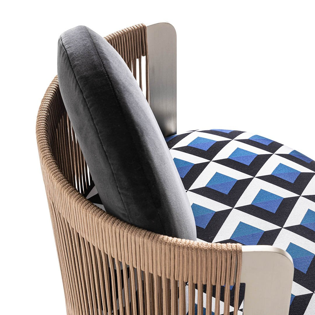 luxence-luxury-living-roxy-wave-outdoor-armchair-detail