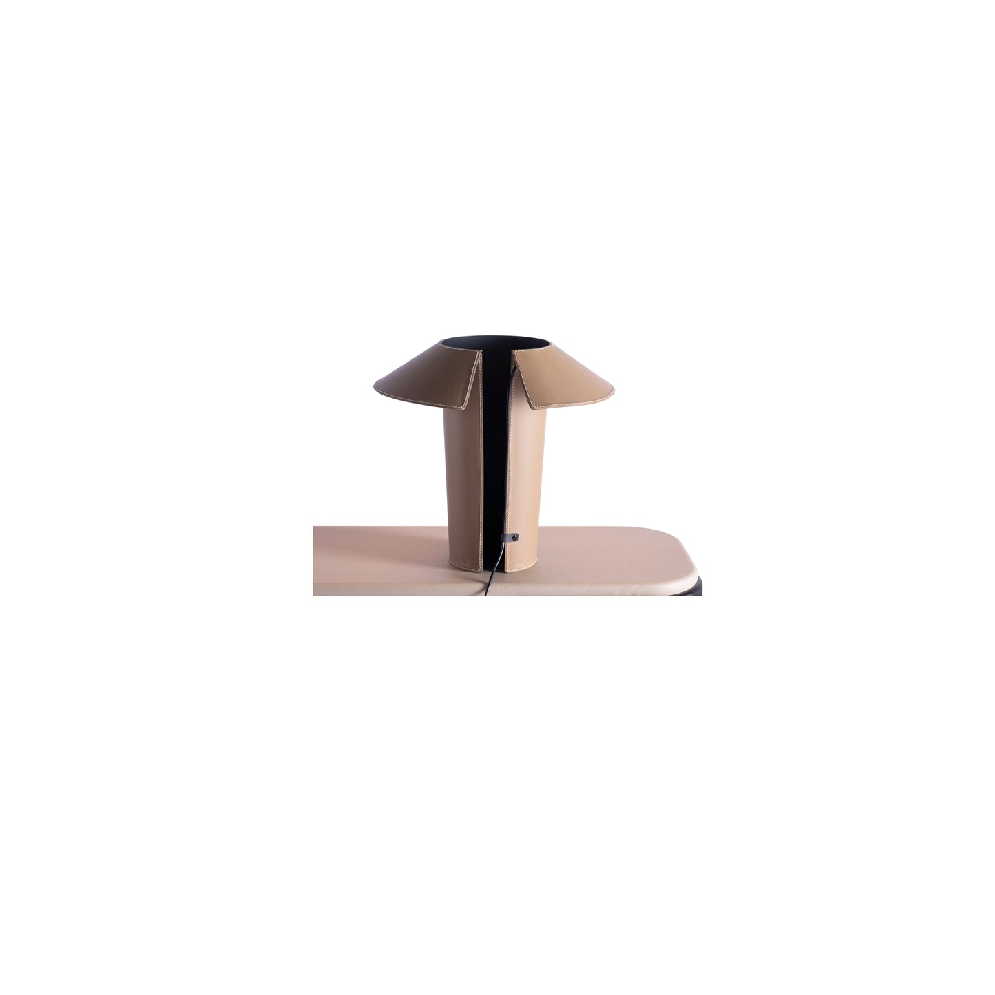Trussardi Casa Necky table lamps back