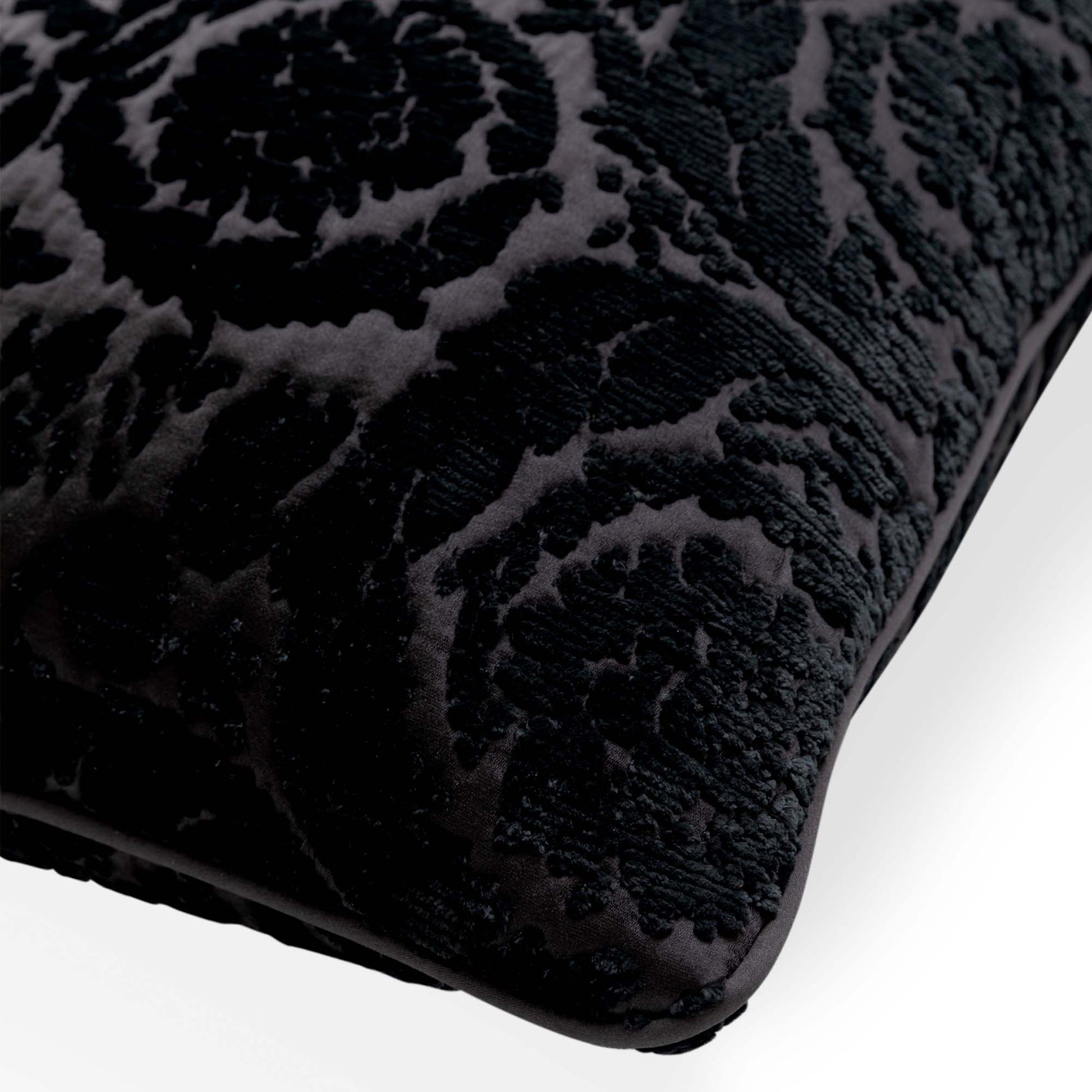Barocco Chenille cushion