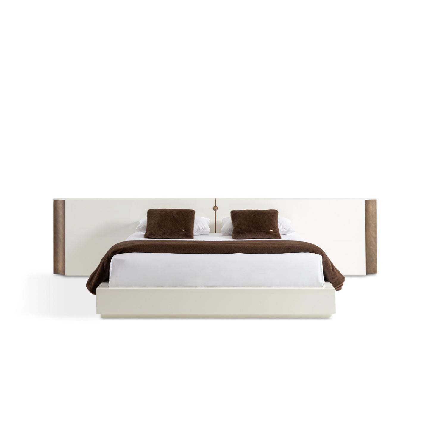 Royal Lacquer bed front image by Versace Home