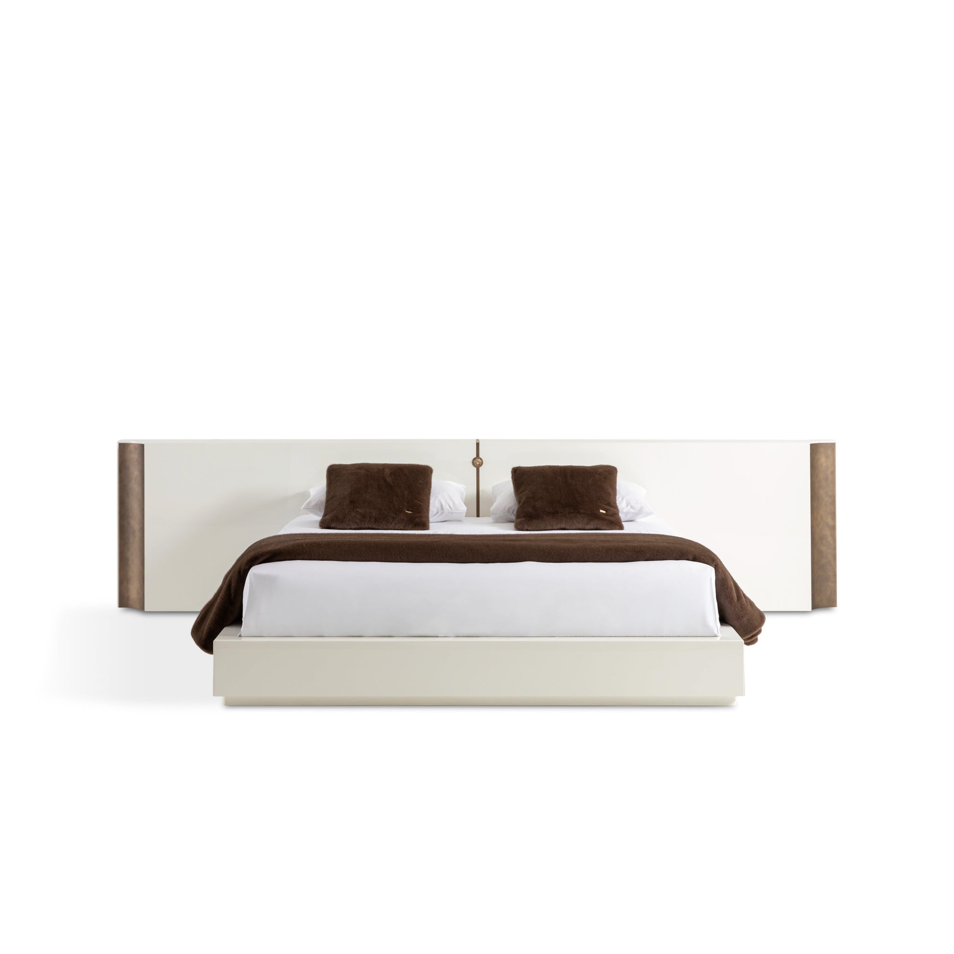 Royal Lacquer bed front image by Versace Home